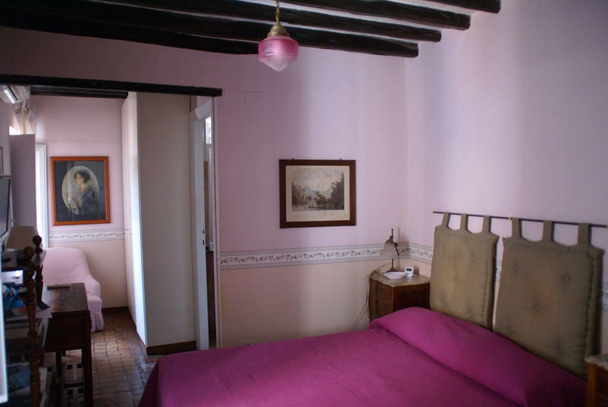 B&B Casa De Luca A Campo De Fiori Rzym Zewnętrze zdjęcie